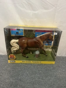 2007 Breyer Picture Perfect Photo Showing Activity Set NIB 1:9 - Picture 1 of 10