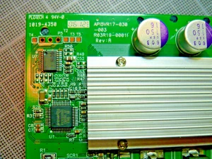 IBM 24R2750 API5VR17-030G VRM Voltage Regulator Module For X346/X3850/X3950 - Afbeelding 1 van 3
