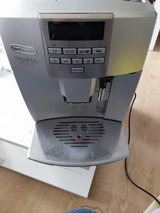 DeLonghi Magnifica Pronto Cappuccino ESAM04.530.S - Bild 1 von 11