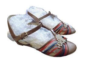 Softspots 2" Heel Wedge Brown Red Teal gold beaded T Strap Open Toe Sandals sz 6 - Picture 1 of 11