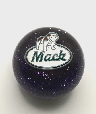 Semirremolque Mack Trucks Hanco estilo carretera Bulldog perilla de cambio púrpura Foto 1 de 3