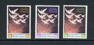 R1660 Bangladesh 1972 birds Doves of Peace 3v. MNH - Picture 1 of 1