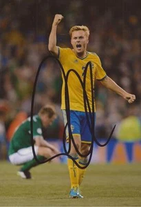 SWEDEN & SUNDERLAND: SEBASTIAN LARSSON SIGNED 6x4 ACTION PHOTO+COA - Picture 1 of 1