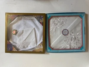 2 Boxed Women’s Handkerchief Sets – Embroidered Floral + Brooch – Vintage Gift R - Picture 1 of 7
