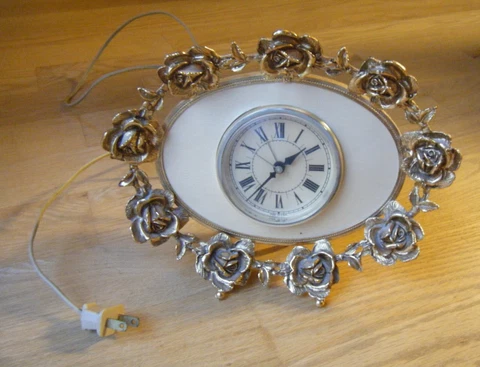 Vintage Electric Desk Clock Matson Stylebuilt Ormolu Rose Gold Filigree Cover