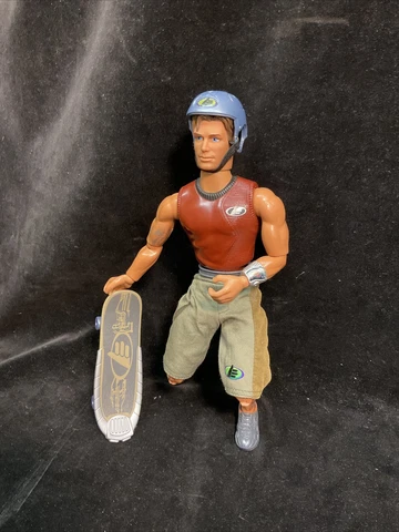 Max Steel 12" Action Figure SKATE-BOARDING Sports Extreme 1998 Mattel LOOSE Cover