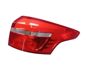 Rückleuchte Rücklicht aussen rechts für FORD  FOCUS III TURNIER 1.5 F1EB-13404-D - Bild 1 von 9