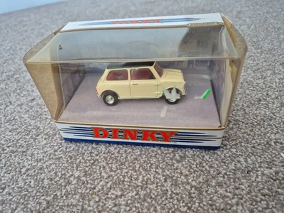 Matchbox DINKY 1/43 1964 MINI COOPER S Bianco/Nero Pressofuso Auto Boxed DY-21 - Immagine 1 di 4