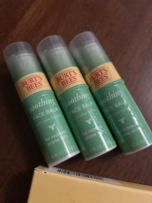 Paquete de 6 bálsamos faciales calmantes con mantequilla de aloe Burt’s Bees Foto 1 de 4