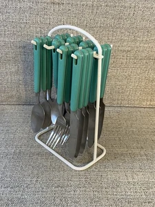 Juego de cubiertos de acero inoxidable de colección años 70 Tailandia 13-S verde azulado con estante blanco 24 piezas LEER - Imagen 1 de 24