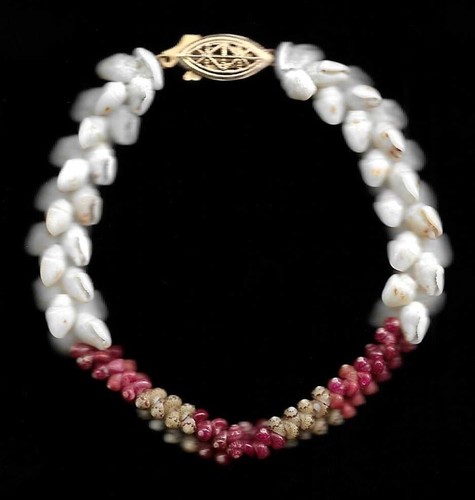 OFF WHITE BRACCIALE KIPONA HAWAIANO 100% NIIHAU SHELL 8 POLLICI DESIGN