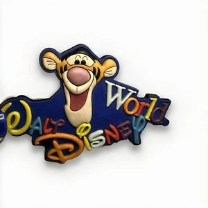 Walt Disney World Winnie The Pooh Tigger Vinyl Keychain Souvenir Vintage 90’s - Picture 1 of 3