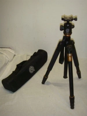 QZSD COMPACT PROFESSIONAL ALUMINUM TRIPOD/MONOPOD W QZSD-02 BALL HEAD - Image 1 of 4