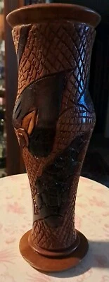 Jarrón vintage tallado a mano con patas de madera de 9” de alto marrón y negro con inserto de metal Foto 1 de 4