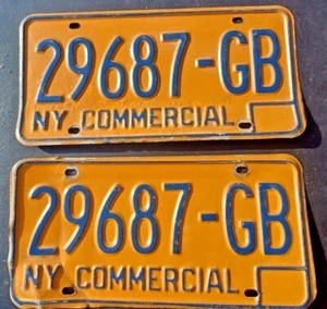 NY COMMERCIAL Nummernschild Paar marineblau auf orange New York 29687-GB - Bild 1 von 2