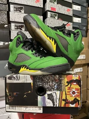 Talla 7.5 - Jordan 5 Retro SE Oregon 2020 verde/amarillo/negro/rojo CK6631-307 Foto 1 de 4
