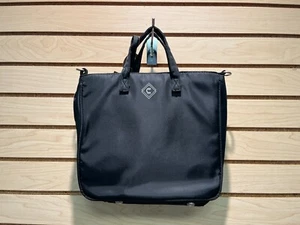 Girls With Guns Concealed Casual Adventure Crossbody Bag (Black) #70635 - Bild 1 von 6