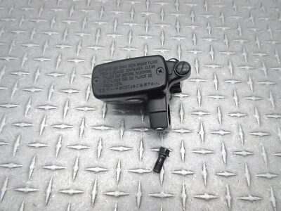 Conjunto de control de bomba de cilindro maestro de freno delantero Honda CTX 1300 CTX1300 2014 Foto 1 de 4