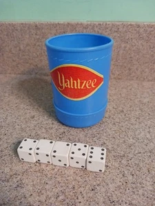 Vintage 1975 Yahtzee Dice Game REPLACEMENT PARTS Lowe Milton Bradley original - Picture 1 of 5