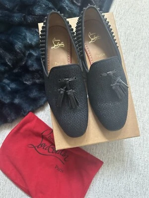 Auténticos mocasines Christian Louboutin Tassilo borla negra con púas Foto 1 de 4