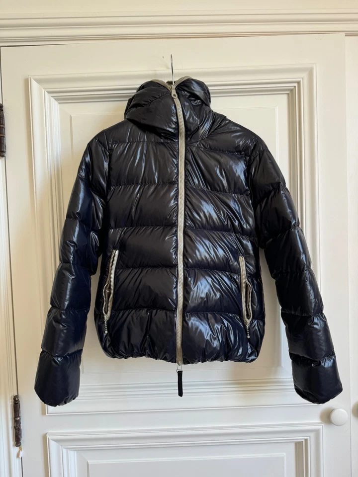 Duvetica 黑色 Pure Goose Down 拉链口袋 Puffer 夹克女式 44 码 US Med — 第 1/4 张图片