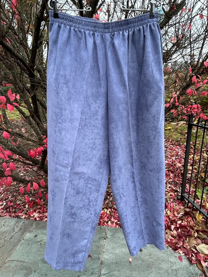 Vtg Women's Lavender Microsuedes Pants Size Petite Large - Image 1 of 4