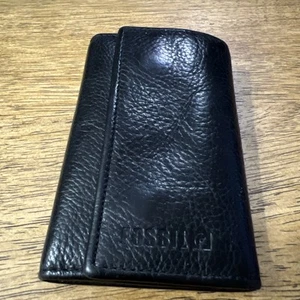 Fossil Leather Keycase Key Holder Trifold w/ Card Pockets Snaps Key Ring Black - Picture 1 of 22