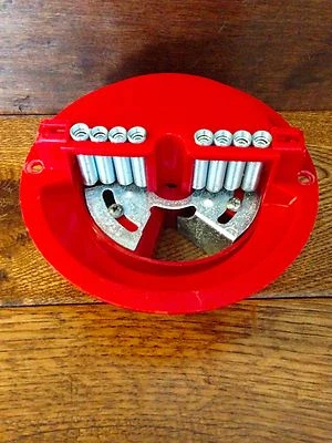 Eagle adjustable bulk candy vending machine wheel and brush 2 piece set - Image 1 of 3