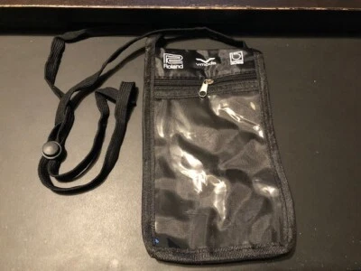 Soporte/cordón para insignia Roland Boss VMode con 2 bolsillos con cremallera Foto 1 de 2