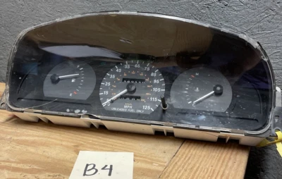 KIA 1997 Sephia Gauge Cluster Speedo OEM Foto 1 de 3