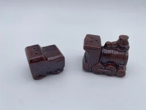 Charls Prod Japan Keramik braun glasiert Zug Salz & Pfefferstreuer - Bild 1 von 14
