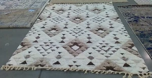 IVORY / BROWN 8'-0" x 10'-0" Back Stain Rug, Reduced Price 1172771147 MTS688A-8 - Picture 1 of 4
