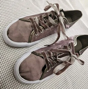 Mossimo Women's Brown Pewter Jena Velvet Lace Sneakers Casual Shoes Size 10 - Picture 1 of 8