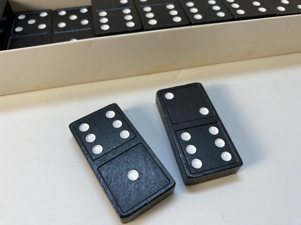 MB Milton Bradley Halsam Dragon Double Six Dominoes 4130 en caja con instrucciones Foto 1 de 4