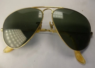 Lunettes b&l Ray Ban USA  Aviator Vintage Homme  état d'usage marque sur monture - Photo 1/3