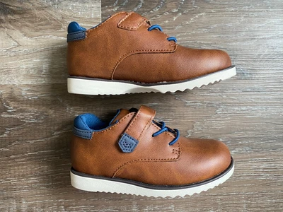 DR. SCHOLL'S~Sapatos sociais de couro sintético marrom~Tamanho infantil masculino 8M~8~NOVO NA CAIXA - Imagem 1 de 4