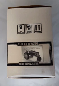 Franklin Mint Precision Models Allis Chalmers WC Tractor 1:12 Scale - Picture 1 of 3