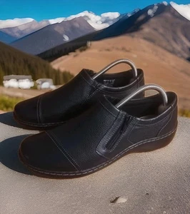 Clarks Collection Cora Giny Womens 9 M Black Leather Side Zip Loafer Excellent! - Picture 1 of 11