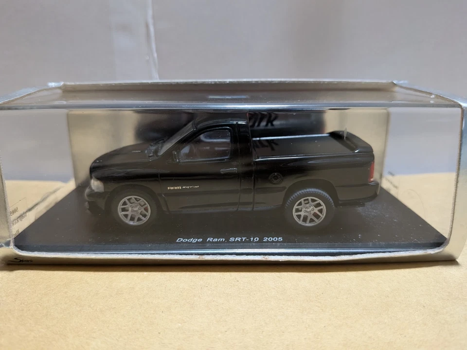 SPARK S0856 DODGE RAM SRT-10 nero 1/43 - Immagine 1 di 4