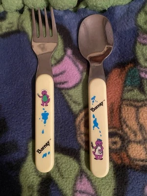 Juego de cuchara y tenedor vintage para niños Barney and Friends 1992 bebé pequeño Foto 1 de 3