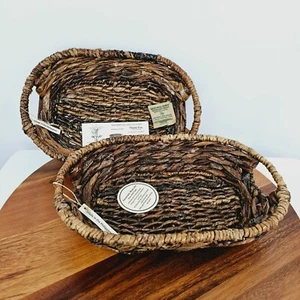 Juego de 2 Cestas Wrightmart Marrón Decorativas Ovaladas Hechas a Mano Ábaca Natural Nuevo - Imagen 1 de 15