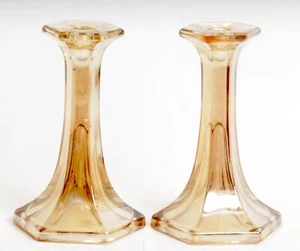 Paar bernsteinfarbene irisierende konische Kerzenständer Sechseckform 7 Zoll "wie besehen" - Bild 1 von 7