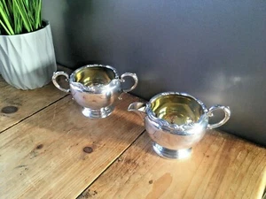 ONEIDA CANADA 8436 SILVER PLATED MILK JUG & TROPHY SUGAR BOWL GILT GOLD INTERIOR - Picture 1 of 12