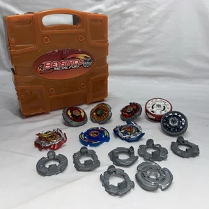 Beyblade Metallteile Konvolut mit Fury Blades Koffer - Bild 1 von 17