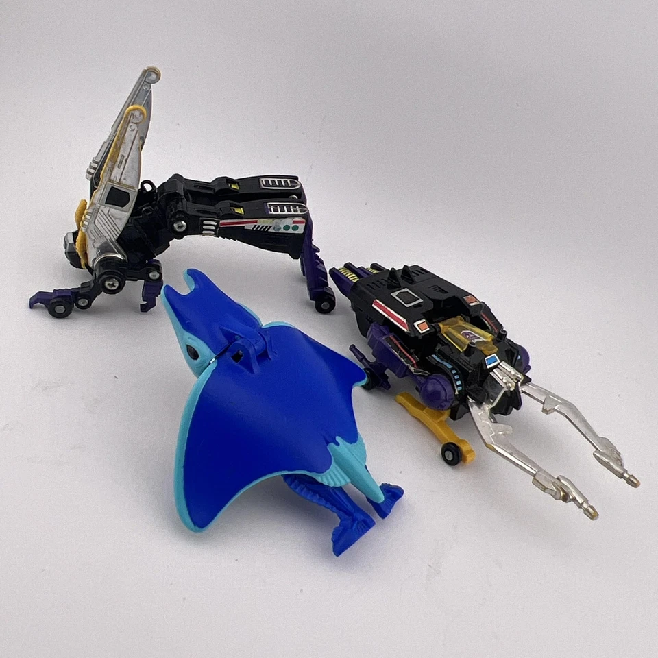 Vintage Transformers G1 Shrapnel Kickback Japan Depth Charge Beast Wars Lot of 3 - Image 1 of 4