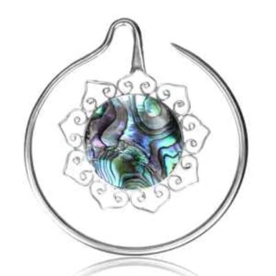 PAR DE PENDIENTES PLATEADOS FLOR DE LOTO Y CONCHA AROS MEDIDORES TAPONES PESOS DE OREJA Foto 1 de 4