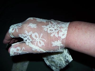 Medio Guantes Cardinal Glove Co. Amarillo Floral Encaje De Colección Nuevas Etiquetas Años 70 Foto 1 de 3