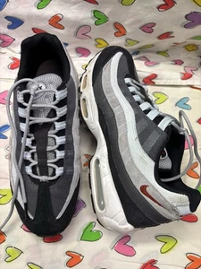 Nike Air Max 95 Men’s Grey Trim Sneaker Size US 10 - Picture 1 of 6