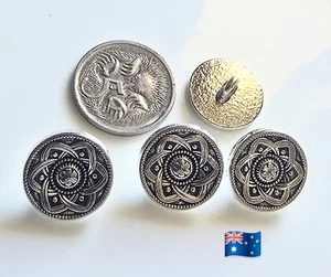 10pcs 15mm Silver Metal Flower Pattern Shank Buttons - Picture 1 of 3