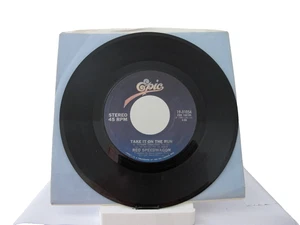 45 RECORD - R E O SPEEDWAGON - TAKE IT ON THE RUN - Foto 1 di 1